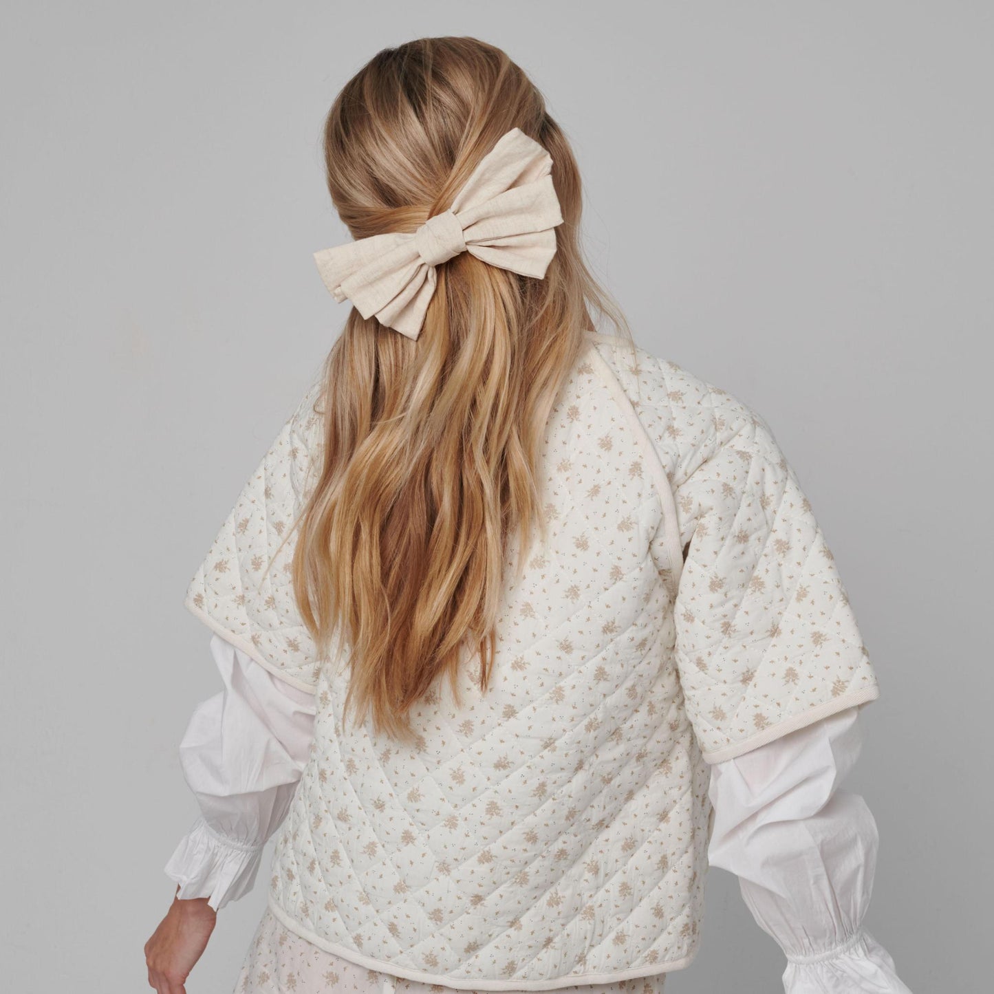 Beige Linen Bow Zola