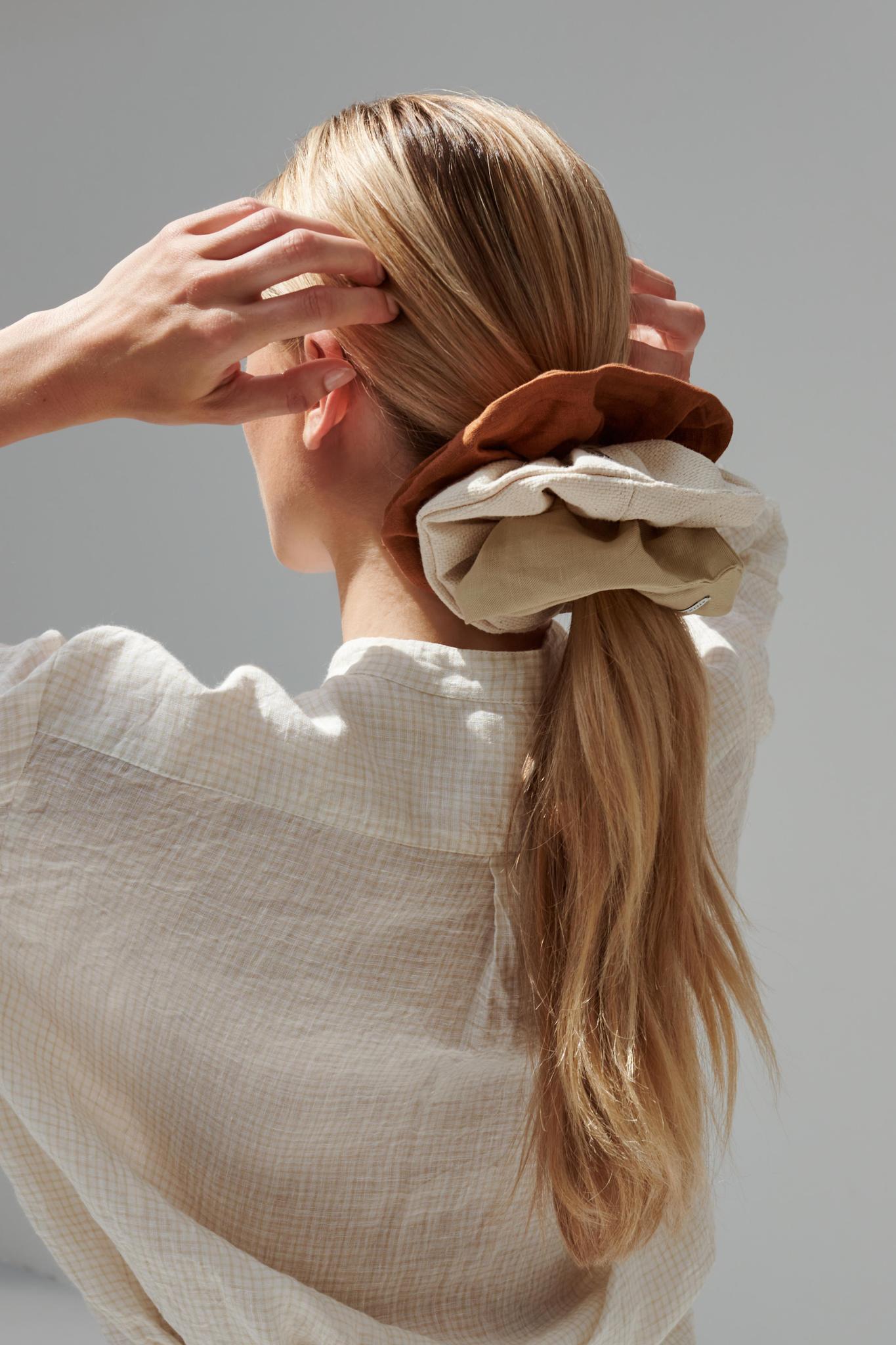 Sand Scrunchie Arlette