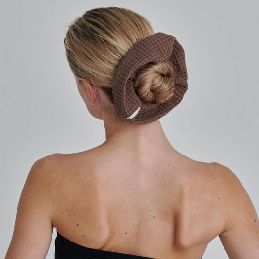Brown Scrunchie Nera