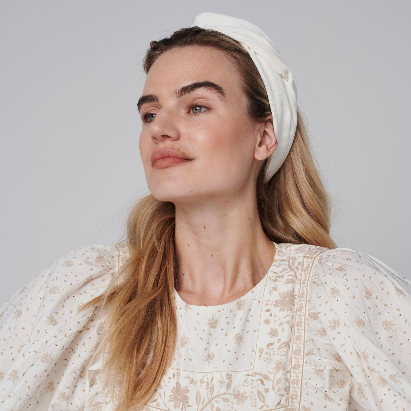 White Corduroy Headband - Bandeau Zara