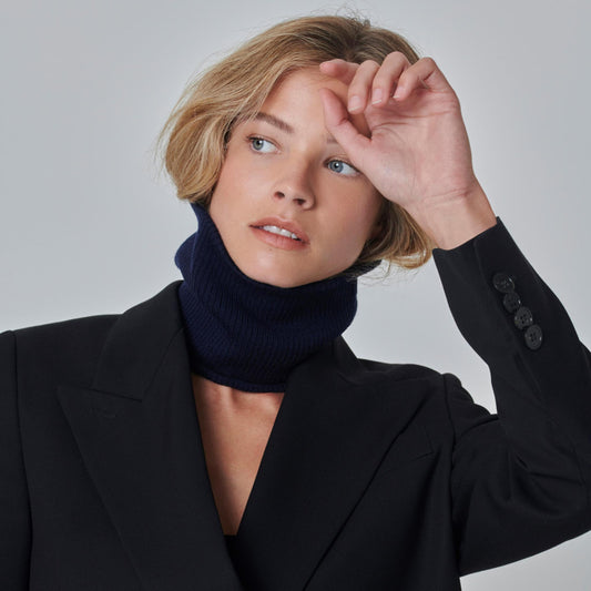 Sample (women) scarf 1009 blue